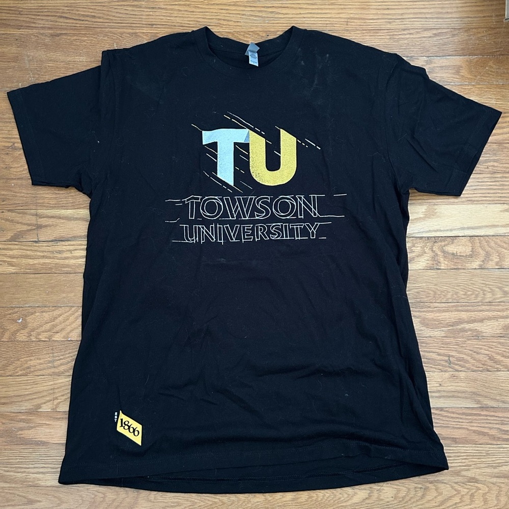 Towson University tee - L